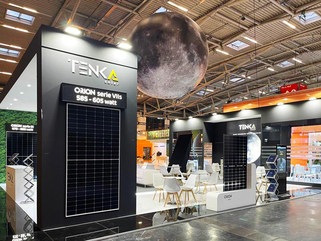 servizio di verniciatura stand